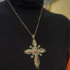 Collar Cruz Hecho a Mano