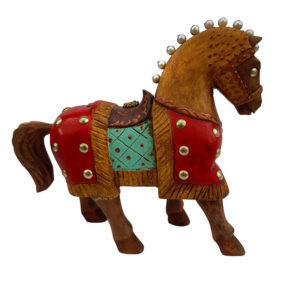 escultura caballo madera tallado en E