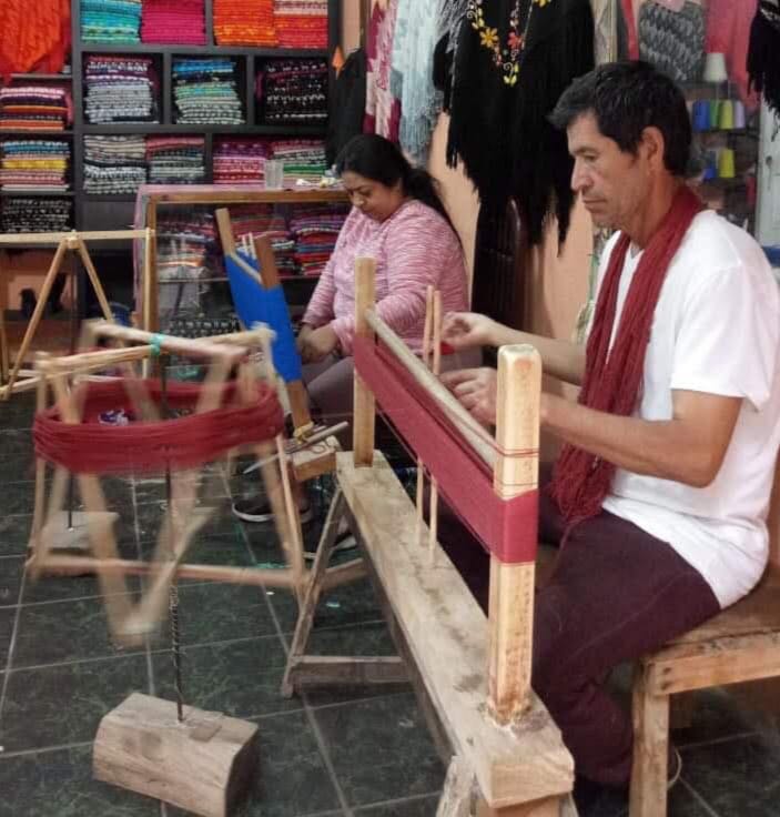 macana artesanía ecuatoriana