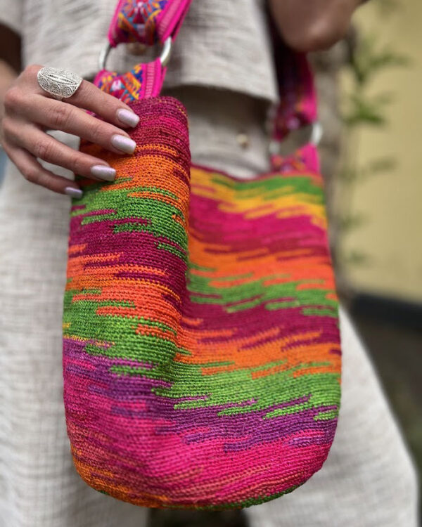 Shigra Munay Pastel