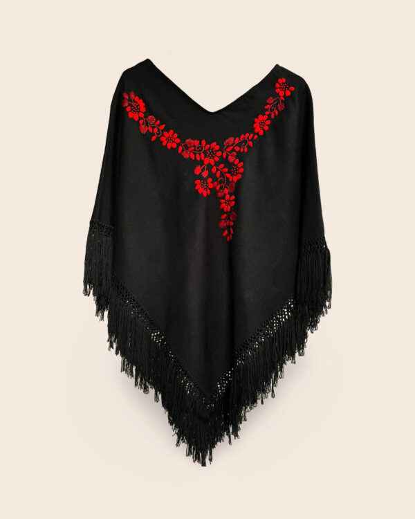 Poncho  Gio